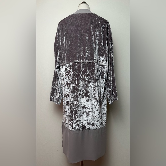 Urban Outfitters Out From Under Silver Crushed Velvet Open Robe XS/S - Picture 7 of 13
